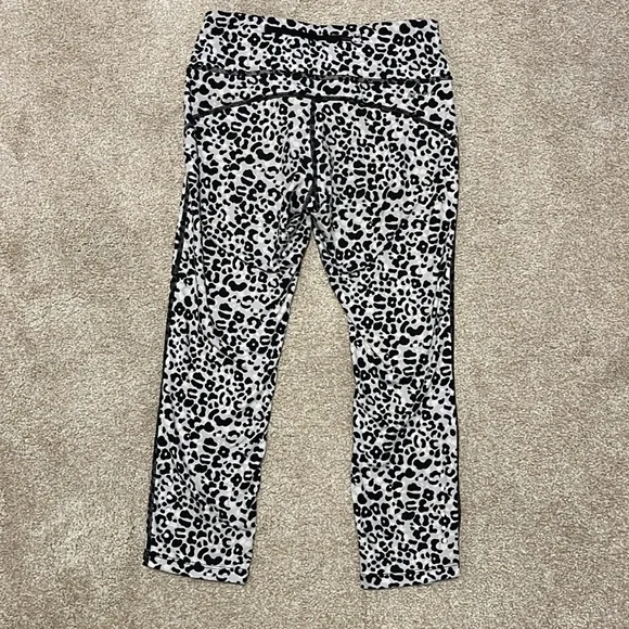 Nike dri-fit leopard print running leggings - Picture 7 of 8
